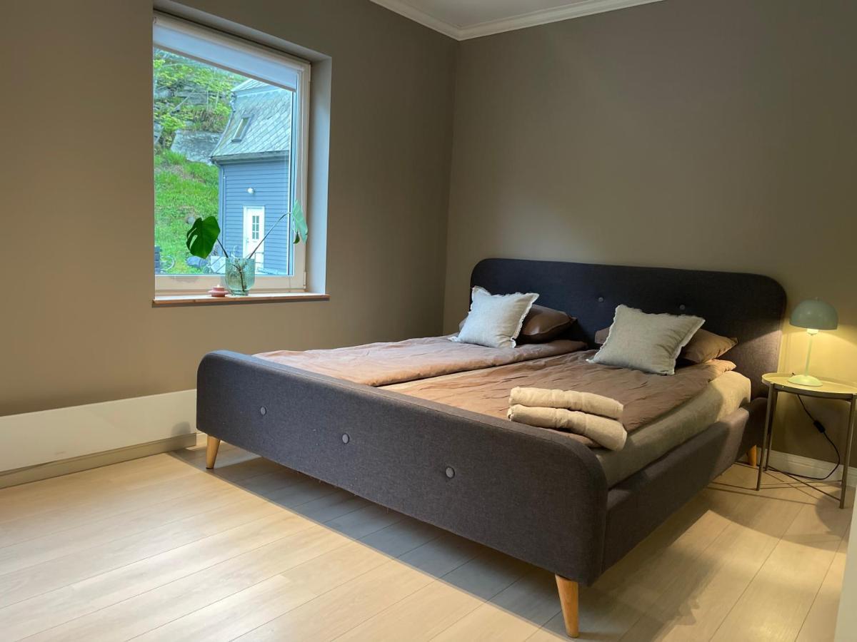 Charming Apartment In Alesund Center With Free Parking Экстерьер фото